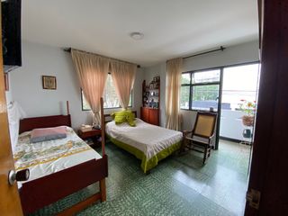 VENDO CASA ESQUINERA EN PERFECTO ESTADO BARRIO LA AURORA BUCARAMANGA