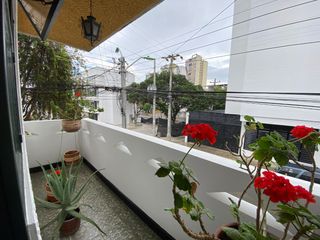 VENDO CASA ESQUINERA EN PERFECTO ESTADO BARRIO LA AURORA BUCARAMANGA