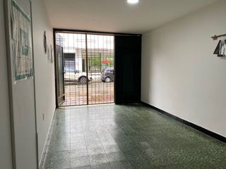 VENDO CASA ESQUINERA EN PERFECTO ESTADO BARRIO LA AURORA BUCARAMANGA