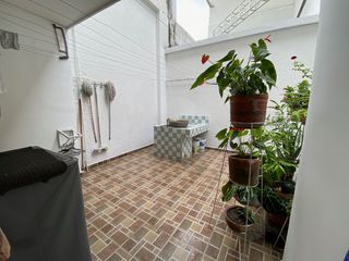 VENDO CASA ESQUINERA EN PERFECTO ESTADO BARRIO LA AURORA BUCARAMANGA