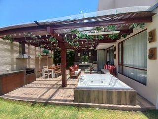 No Adosada Casa Moderna de 4 Habitaciones Conjunto Seguro Zona Intervalles
