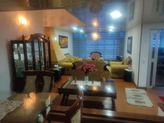 Foto 31 de SE VENDE EXCELENTE CASA EN MODELIA , 5ALCOBAS FRENTE A PARQUE