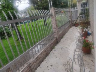 Foto 17 de SE VENDE EXCELENTE CASA EN MODELIA , 5ALCOBAS FRENTE A PARQUE