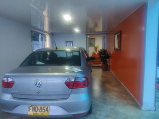 Foto 23 de SE VENDE EXCELENTE CASA EN MODELIA , 5ALCOBAS FRENTE A PARQUE