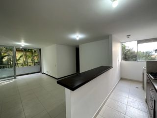 apto fresco con vista verde