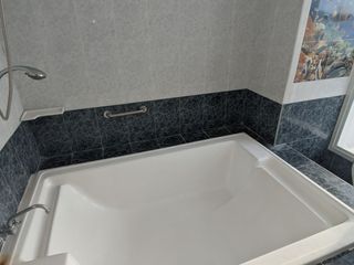 Apartamento con vista total al mar primera linea, 3 alcobas + alcoba de servicio, 3 baños.