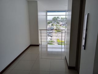 Foto 12 de Oficina de venta en el Edificio Villa Club, Urb. Villa Club, La Aurora.