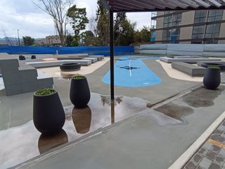 Arriendo de Moderno Apartamento en Cajicá: 75 m² con Piscina y Ascensor en Conjunto Cerrado