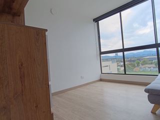 Arriendo de Moderno Apartamento en Cajicá: 75 m² con Piscina y Ascensor en Conjunto Cerrado