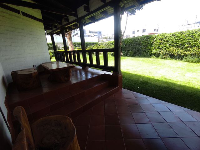 CASA INDEPENDIENTE AMOBLADA EN ALQUILER - CONDADO