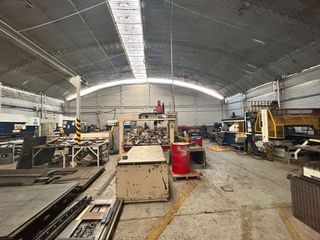 Foto 1 de Se vende Local Industrial en Luis Carranza – Cercado de Lima 🏬