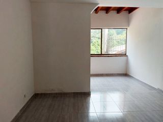 PR17052 Casa en arriendo en el sector Transversal La Superior, Medellin