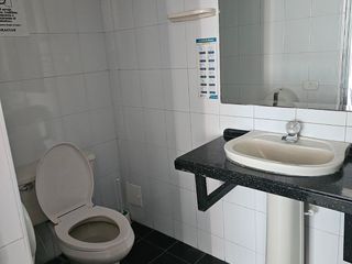 Foto 6 de VENDO OFICINAS CENTRO COMERCIAL COMBEIMA PISO 9