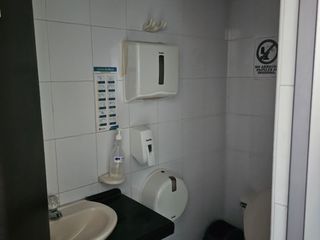 Foto 9 de VENDO OFICINAS CENTRO COMERCIAL COMBEIMA PISO 9