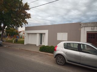 🏡 VENDO AMPLIA Y LUMINOSA CASA EN EL CENTRO DE SANTA ROSA, LA PAMPA 🏡