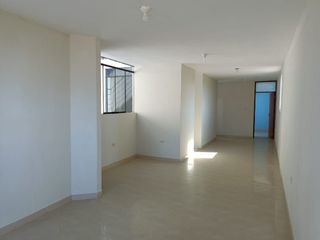 Foto 2 de GRAN VENTA DE DEPARTAMENTO CERCA AL HOSPITAL CAYETANO