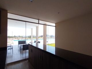 Foto 12 de Vendo Terreno 700Mts En Condominio Select Homes Pisco