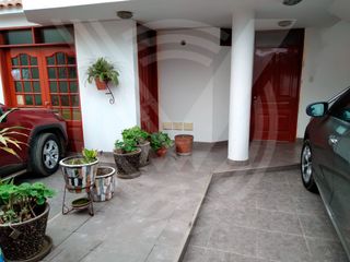 Foto 1 de GRAN OPORTUNIDAD: SE VENDE EDIFICIO EN LÍMITE CON PUNTA HERMOSA-LURIN