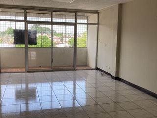 Venta Departamento 6 De Mazo Y Cañar - Super Amplio