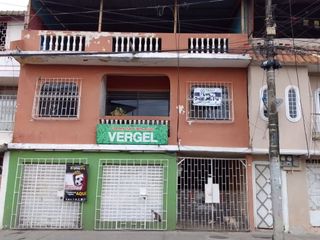 Foto 1 de SE VENDE CASA RENTERA EN FLORESTA 2