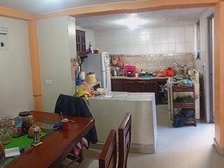 Foto 5 de Casa en VENTA, Sector semi-comercial tras el Santa Maria del Terminal Quitumbe, Sur de Quito, Ecuador