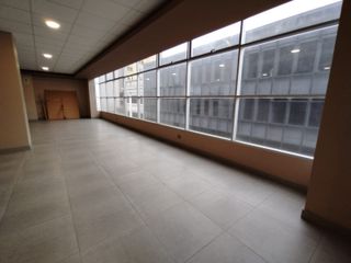 Foto 2 de ALQUILO LOCAL DE 5 PISOS EN EL CENTRO HISTORICO EXCELENTE UBICACION – MUY CERCA DE LA PLAZA DE ARMAS- JIRON ICA