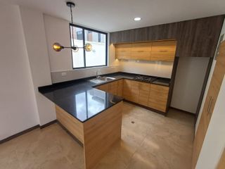 Hermosa Casa POR ESTRENAR, de 128 m2 con 3 Dormitorios, en Conjunto Cerrado.