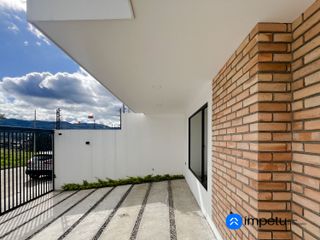 Casa en venta en Loja