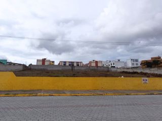 Terreno en Venta en Calderón de 2500 m2.