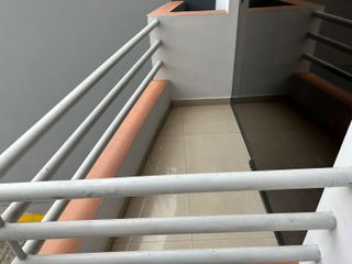 Céntrico y cómodo departamento vista a calle en 1er piso, Corpac, San Isidro
