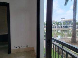 VENDO LUJOSO DEPARTAMENTO PLAZA LAGOS SAMBORONDON