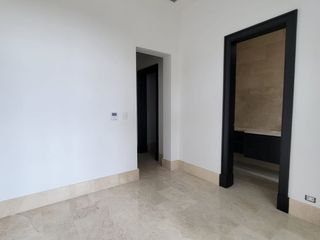 VENDO LUJOSO DEPARTAMENTO PLAZA LAGOS SAMBORONDON