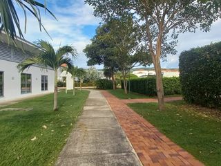 Foto 30 de Lote en venta en exclusivo conjunto en Ricaurte- Cundinamarca