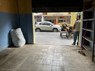 Foto 5 de Alquiler de Local 80 m² Centro Cerca Al Parque Centenario, Todo Tipo de Negocios
