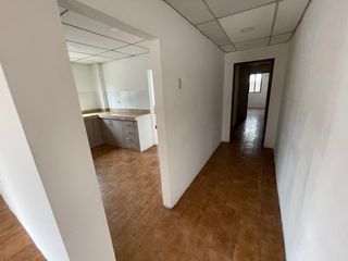 Foto 10 de Alquiler de departamento de 4 dormitorios en Kennedy norte