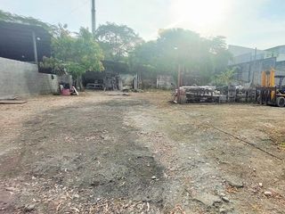 Foto 6 de Alquiler de bodega 400m2 con energia trifasica en via a Daule, zona de alto impacto