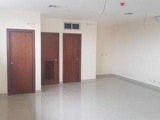 Foto 6 de VENTA DE OFICINAS POR ESTRENAR EN KENNEDY NORTE