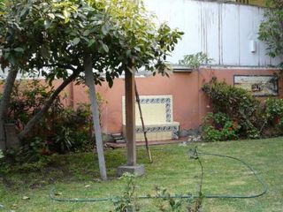 Vendo Casa como Terreno Linda zona Céntrica de  San Isidro