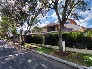 CASA EN RENTA CONJ JACARANDA CUMBAYA