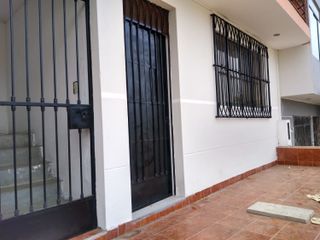 Venta Departamento en Primer Piso, en Villa El Salvador