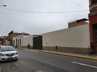 Foto 1 de VENTA DE TERRENO CERCA A LA AV.TACNA LIMA CERCADO