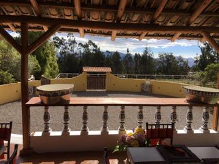 Foto 27 de HERMOSA QUINTA EN CHECA