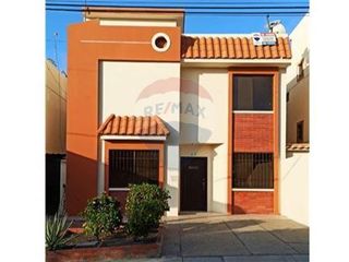 Foto 1 de casa de renta en manta zona sur los gavilanez