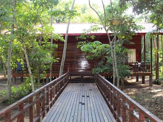 Foto 14 de Vendo Hotel Negocio en Marcha Eco Lodge 49.25 Ha CASHIBOCOCHA PUCALLPA PERU