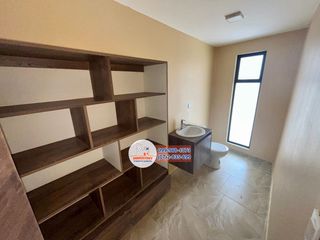 Hermosa casa en vía pavimentada de venta, Sector Racar Plaza C1253