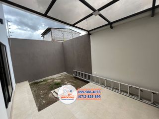Casa de 4 dormitorios con área verde  en venta, Sector Av. Cerezos C1148