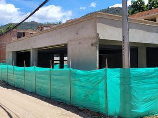 Foto 11 de Oportunidad! Se arriendan espacios ideales para su negocio!