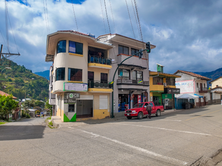 Casa de venta en Guachapala, Sector via Paute cuenca