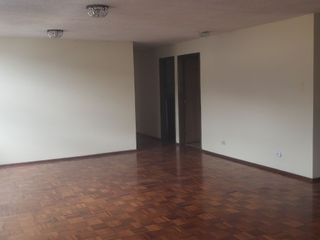 Versalles y Marchena, Santa Clara, Universidad Central, Departamento 3 dormitorios de venta. 170 m2.