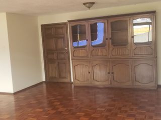 Versalles y Marchena, Santa Clara, Universidad Central, Departamento 3 dormitorios de venta. 170 m2.